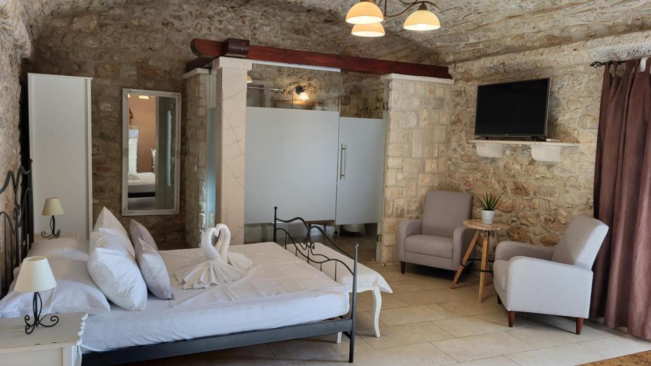 Stone House Apartments Didini Dvori Lumbarda Extérieur photo