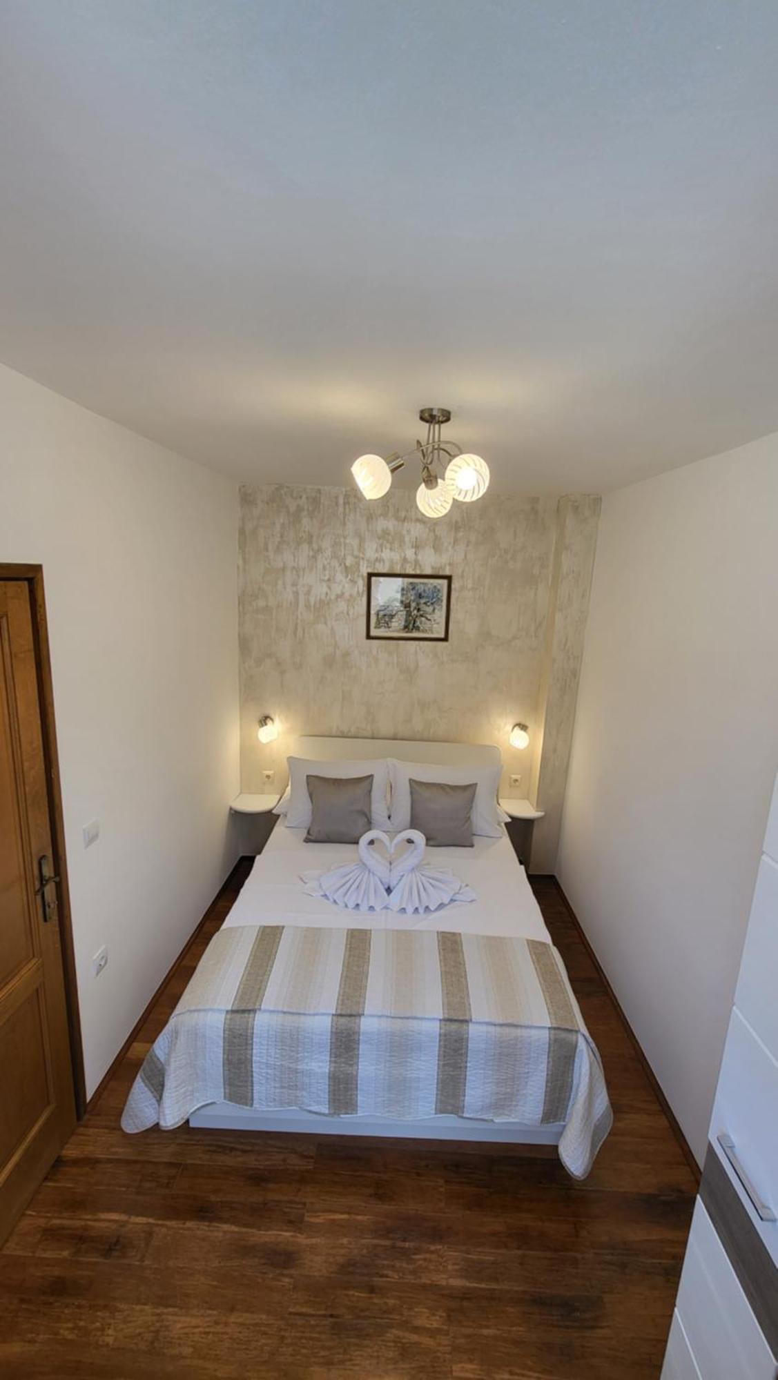 Stone House Apartments Didini Dvori Lumbarda Chambre photo